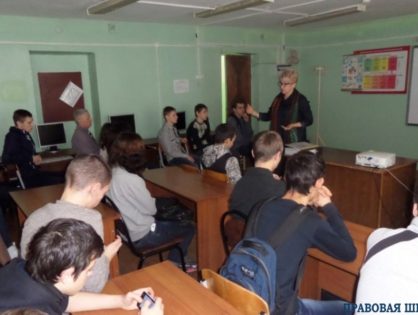 В Камешковском районе состоялась серия лекционных занятий по правовой грамотности молодежи