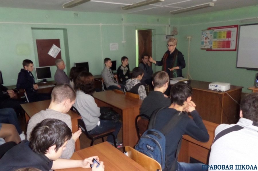 В Камешковском районе состоялась серия лекционных занятий по правовой грамотности молодежи